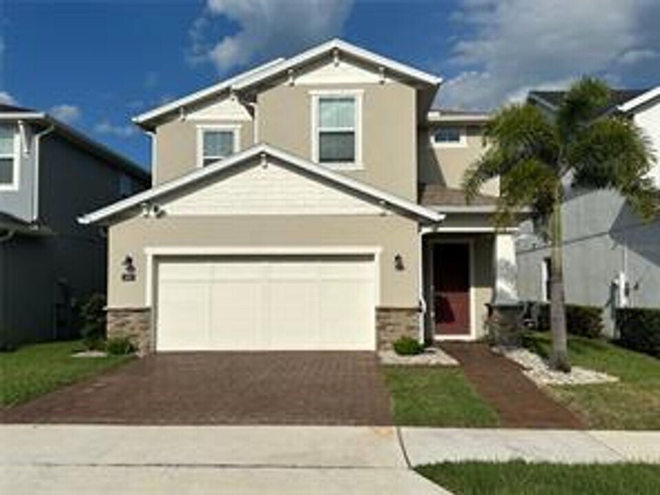 3619 Voyager Ln in Sanford, FL - Building Photo