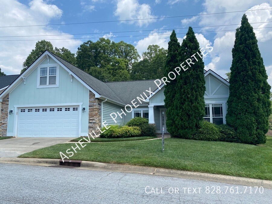 41 Sunview Cir in Arden, NC - Building Photo