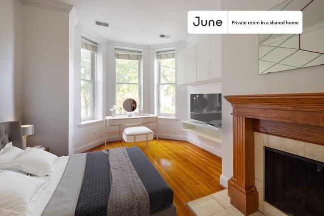 property at 1835 Mintwood Pl NW
