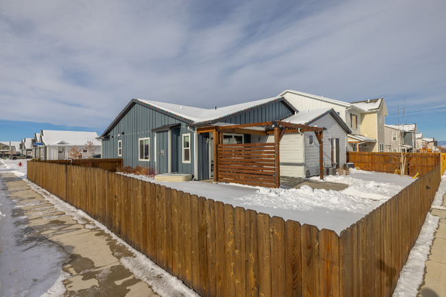 1372 Zephyr Way in Bozeman, MT - Building Photo - Building Photo