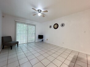 1015 SW 9th St in Gainesville, FL - Building Photo - Building Photo