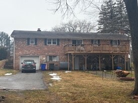 11914 Queen St in Fulton, MD - Building Photo