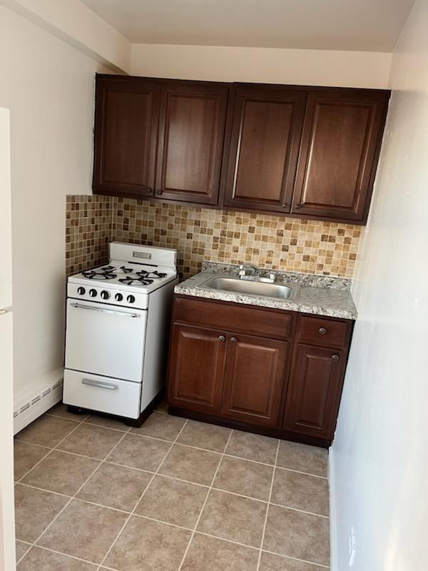 2610 W Berwyn Ave-Unit -409 in Chicago, IL - Building Photo - Building Photo