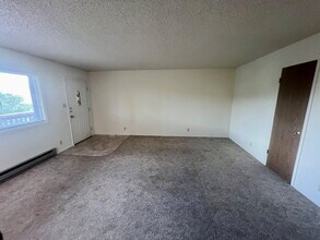 1815 Edgewater Ave in Cheyenne, WY - Building Photo - Building Photo