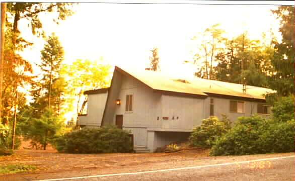 5611 Reid Dr NW in Gig Harbor, WA - Building Photo