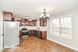 309 Abeline Dr in Clarksville, TN - Building Photo - Building Photo