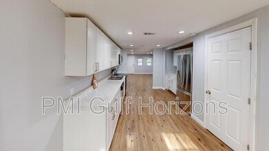 635 Colbert Ave in Pensacola, FL - Building Photo - Building Photo