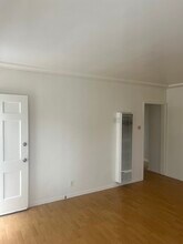 511 N La Brea Ave, Unit B in Inglewood, CA - Foto de edificio - Building Photo