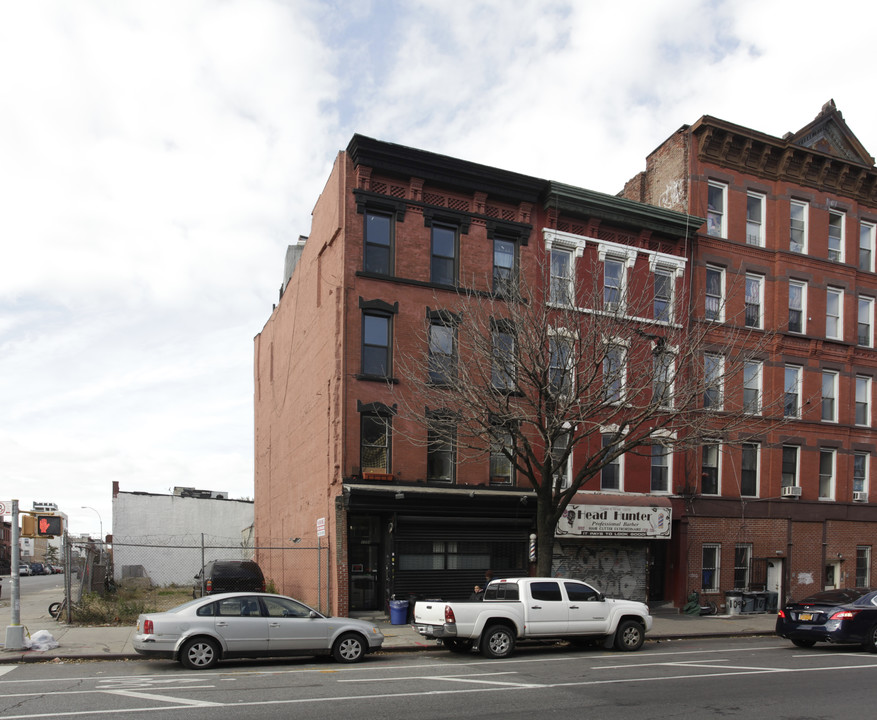 1094 Bedford Ave in Brooklyn, NY - Building Photo