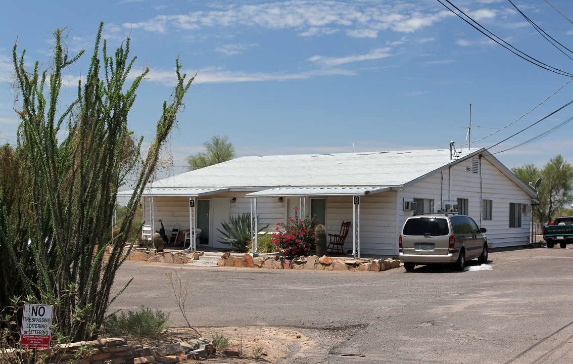 204 N Cactus Rd in Apache Junction, AZ - Foto de edificio