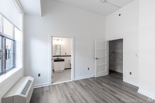 15 Dinah Rd in West Hartford, CT - Building Photo - Building Photo
