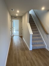 5979 Cling Ln in Crozet, VA - Foto de edificio - Building Photo