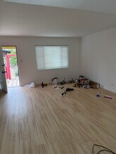 701 Indiana Ave in Venice, CA - Foto de edificio - Building Photo