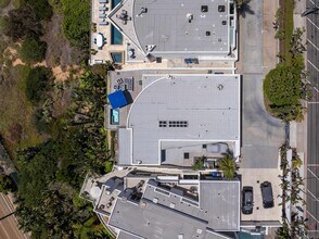 121 Via De La Valle in Del Mar, CA - Building Photo - Building Photo