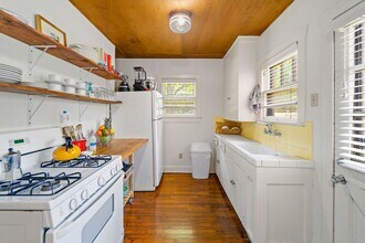 3009 Fruth St in Austin, TX - Building Photo - Building Photo