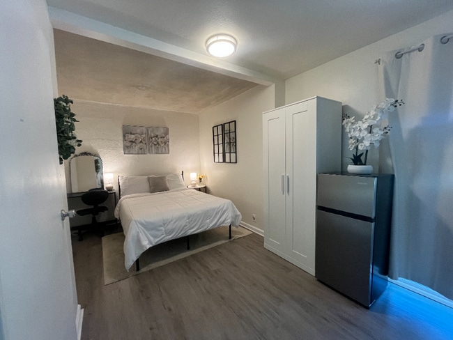 property at 7327 Sovereign Ct