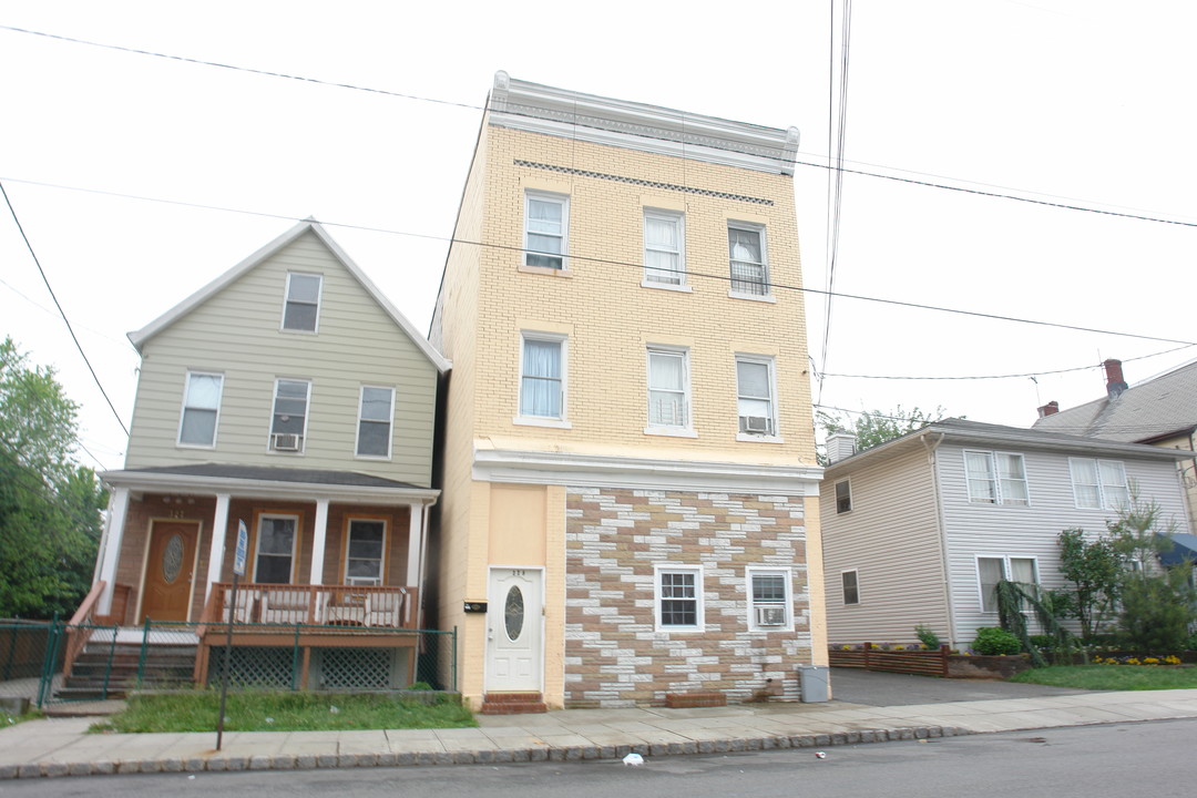 337 Washington St in Perth Amboy, NJ - Building Photo