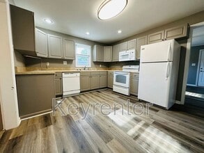 1206 Cedar Ln in Knoxville, TN - Foto de edificio - Building Photo