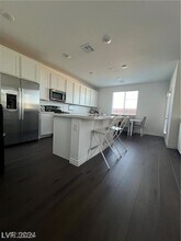 3284 Viola Hls Ave in Henderson, NV - Building Photo - Building Photo