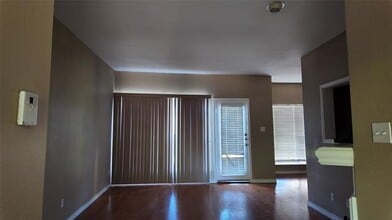 2405 Northlake Ct in Irving, TX - Building Photo - Building Photo