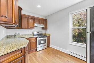 36 Perry St in Jersey City, NJ - Building Photo - Building Photo