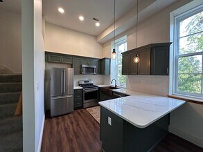 1621 S 11th St, Unit D in St. Louis, MO - Foto de edificio - Building Photo