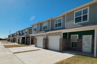 7705 Owen Ln in Oklahoma City, OK - Building Photo - Building Photo