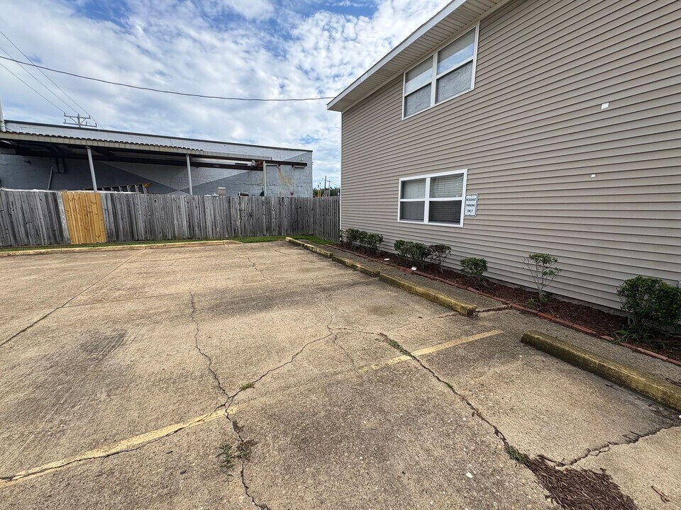 4306 Killam Ave in Norfolk, VA - Building Photo