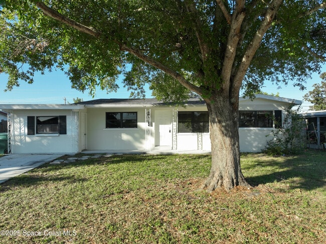 property at 2198 Woodbury Rd