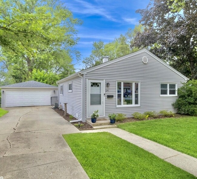 property at 24 Johnathan Rd