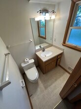 1510 Jills Dr in Waukesha, WI - Building Photo - Building Photo