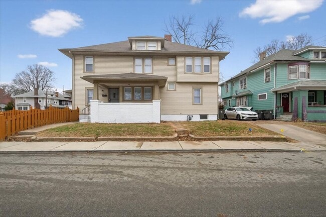 property at 636 E 34th St