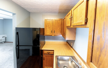 4115 Karl Rd, Unit 108 in Columbus, OH - Foto de edificio - Building Photo