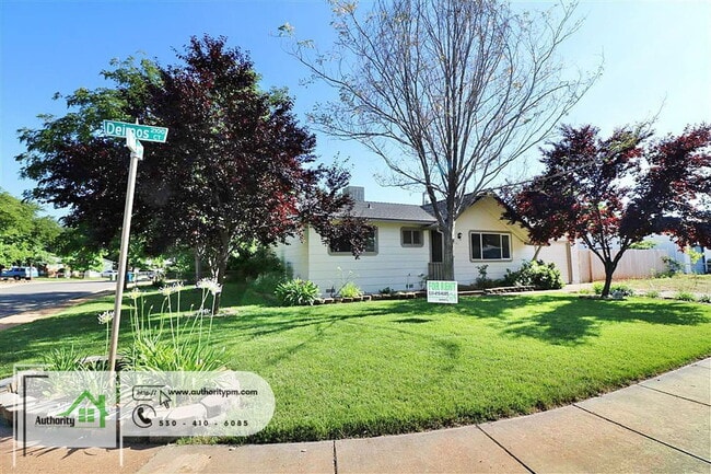 2121 Deimos Ct in Redding, CA - Building Photo - Building Photo