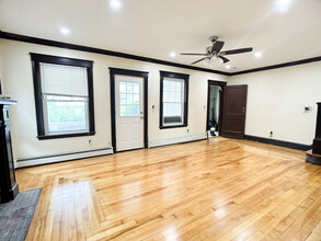 68 Boylston St in Watertown, MA - Foto de edificio - Building Photo