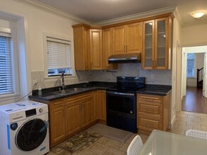 7519 14th Ave in Burnaby, BC - Building Photo - Building Photo