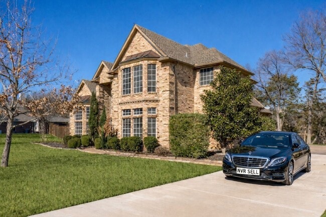 property at 529 Chippendale Dr