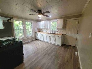 513 Broad St in Kannapolis, NC - Building Photo - Building Photo