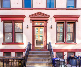 809 Willow Ave in Hoboken, NJ - Building Photo - Building Photo