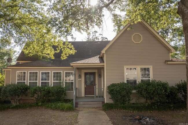 property at 501 N Church St