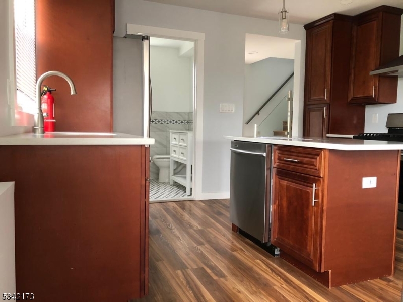 15 Gless Ave-Unit -2 in Nutley, NJ - Building Photo