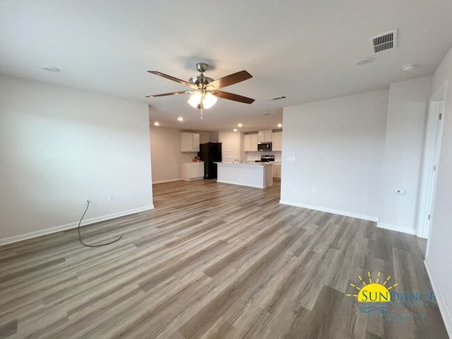 4737 Airmen Dr in Crestview, FL - Building Photo - Building Photo