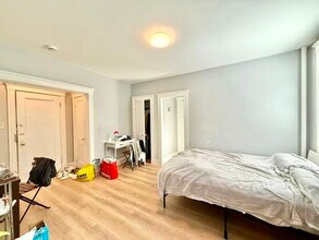 32 Sidlaw Rd in Boston, MA - Building Photo - Building Photo