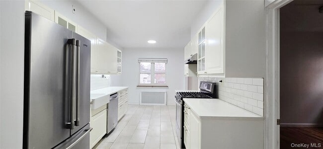 40-19-4196 196th St in Queens, NY - Building Photo - Building Photo