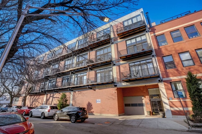 property at 2012 W St Paul Ave