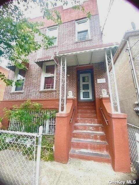 2553 Williamsbridge Rd-Unit -2 in Bronx, NY - Building Photo