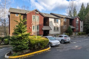 Willows Ridge in Redmond, WA - Building Photo