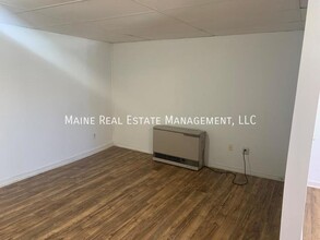 88 Main Rd, Unit 1 in Milford, ME - Building Photo - Building Photo