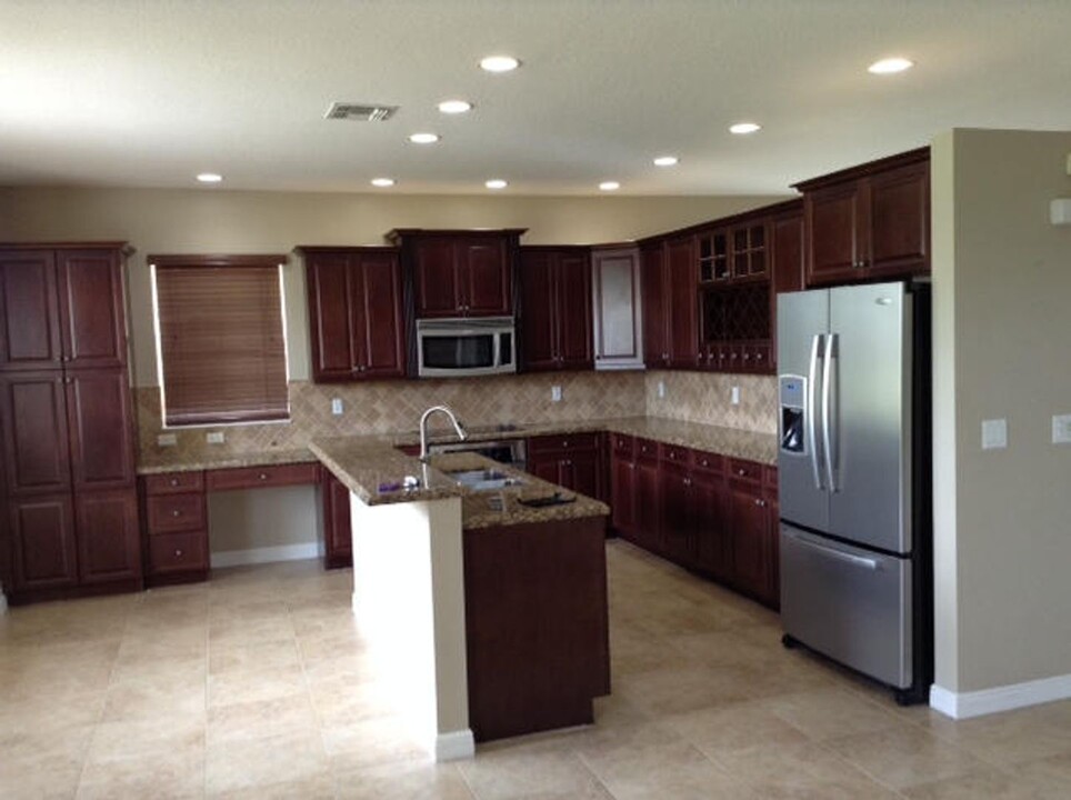 2705 Pienza Circle in Royal Palm Beach, FL - Building Photo