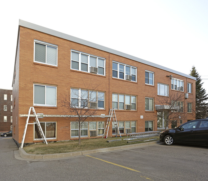 River Flats in St. Paul, MN - Building Photo